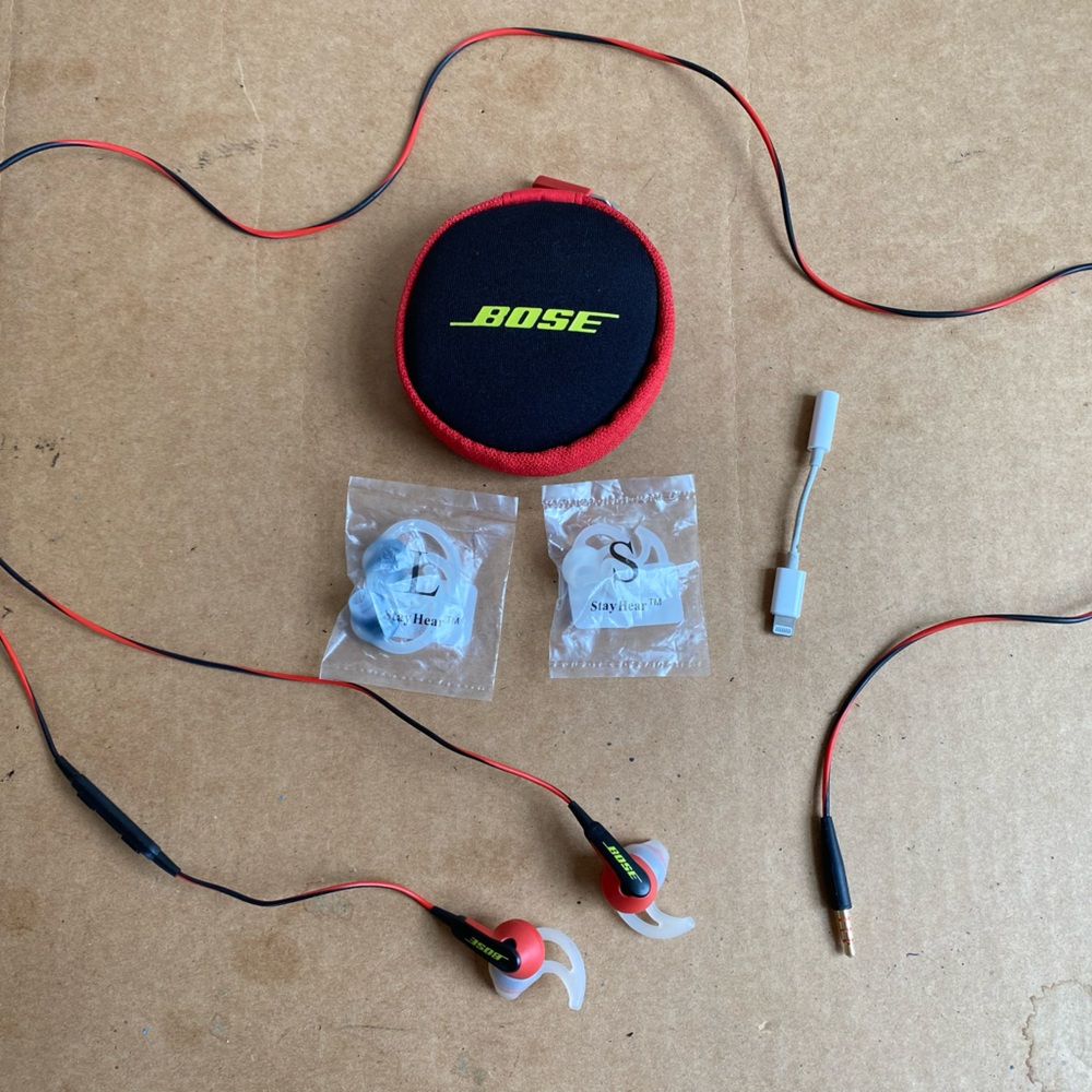 Bose Soundsport in ear earphones (IOS)